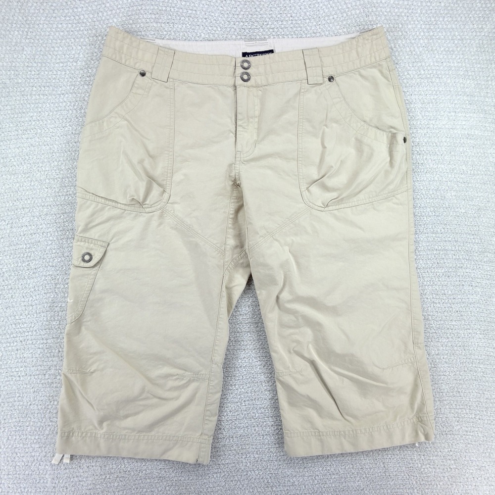 Arc'teryx Cargo Capri Pants Womens 14 Khaki Hiking Outdoor Utility Gorpcore